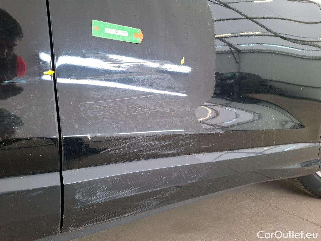  Audi  Q3  35 TDI Design luxe 2.0 TDI 150CV BVA7 E6dT #2