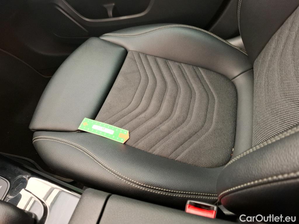  Mercedes  A-Klasse MERCEDES-BENZ Classe A Compact / 2018 / 5P / Berline A 250 e Business Line 8G-DCT #24