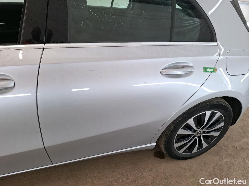  Mercedes  A-Klasse MERCEDES-BENZ Classe A Compact / 2018 / 5P / Berline A 250 e Business Line 8G-DCT #10