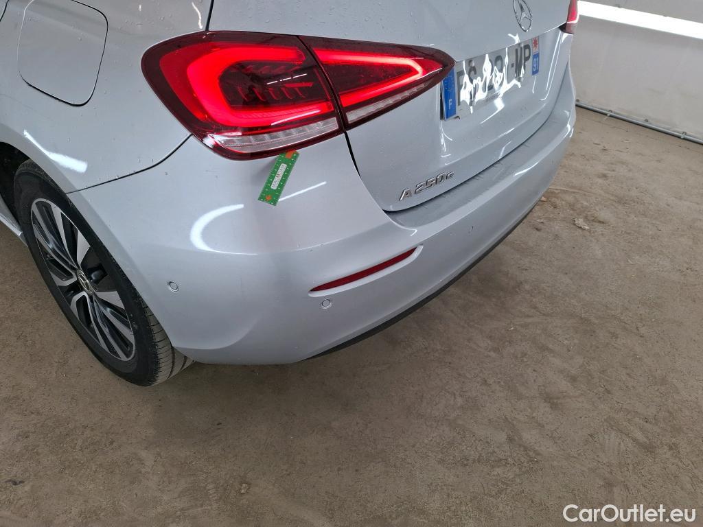  Mercedes  A-Klasse MERCEDES-BENZ Classe A Compact / 2018 / 5P / Berline A 250 e Business Line 8G-DCT #18