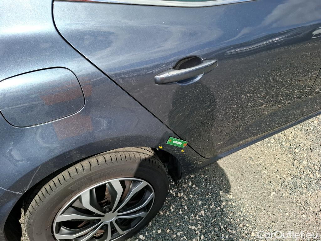  Renault  Megane RENAULT Mégane Berline / 2015 / 5P / Berline Business Blue dCi 115 EDC #3