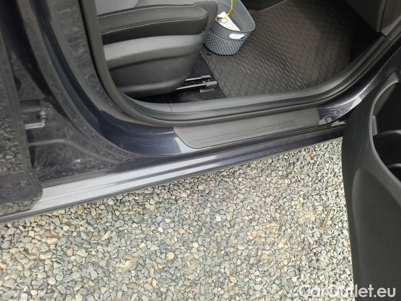  Hyundai  i30  (PD)(01.2017  ->)  kom.1.0TGDI 120 Comfort #5