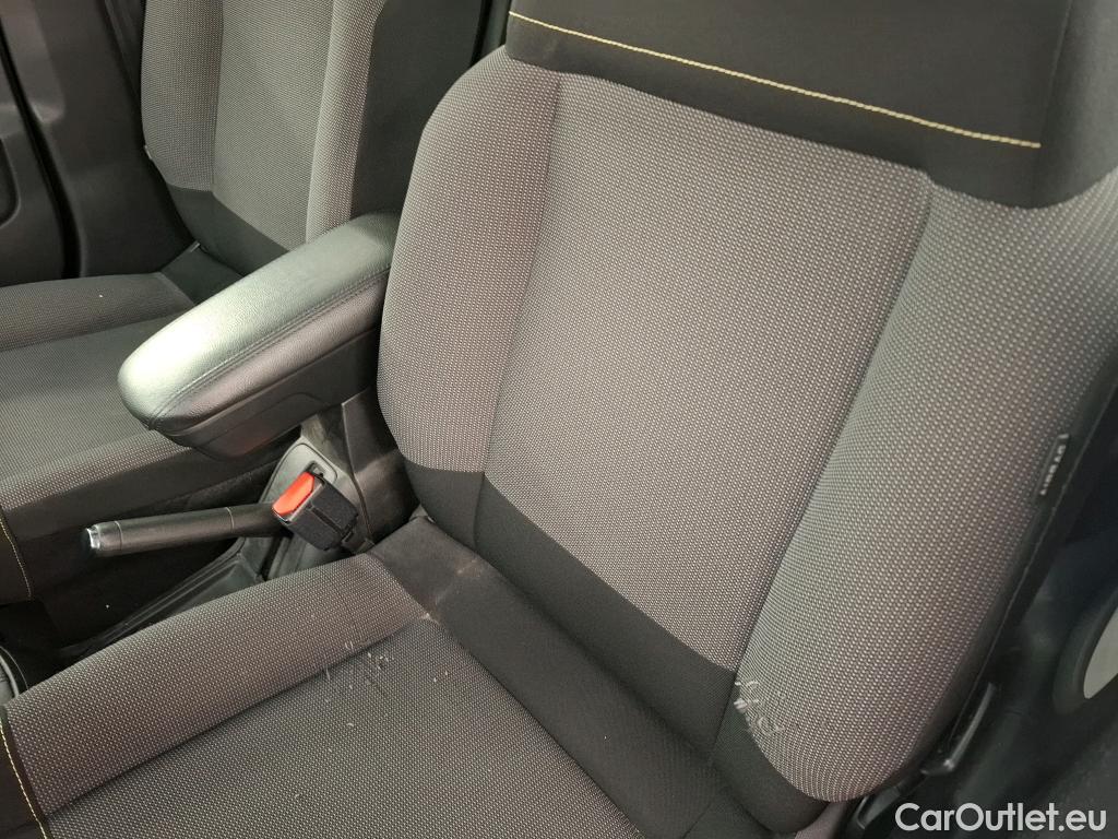  Citroen  C3 CITROEN  5p Berline BlueHDi 100 S&S BVM Feel Business #15