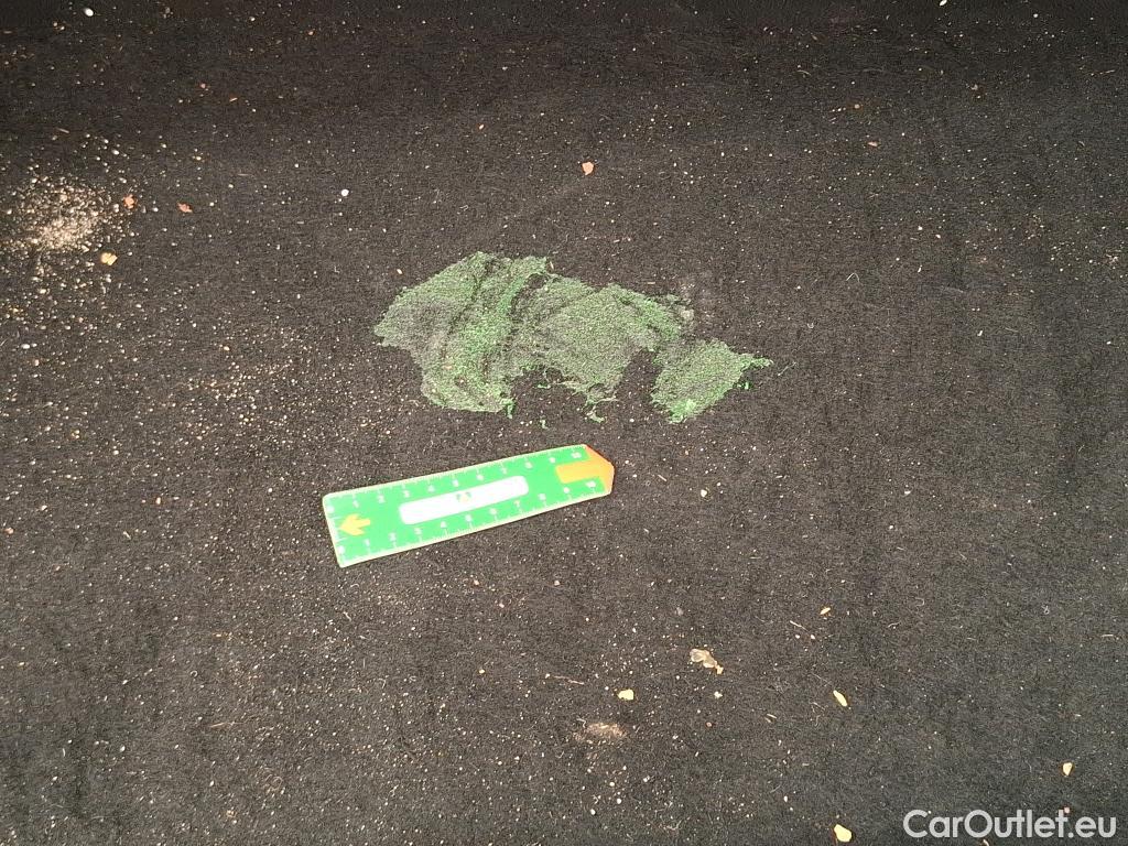  Citroen  C3 CITROEN  5p Berline BlueHDi 100 S&S BVM Feel Business #4