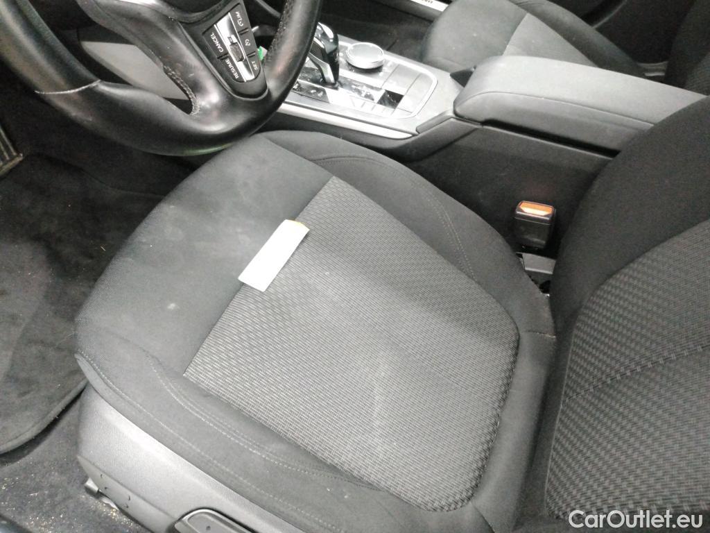  Bmw  Serie 1 Série 1 Berline 118 i Lounge 1.5 135CV BVA7 E6d #41