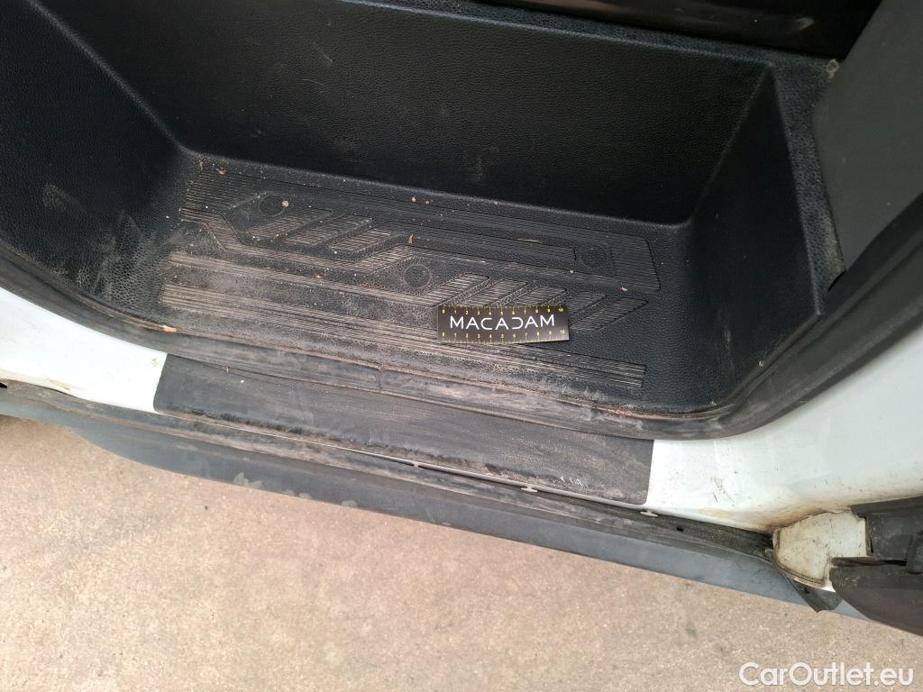  Ford  Transit  Fourgon 310 L3 Trend #48