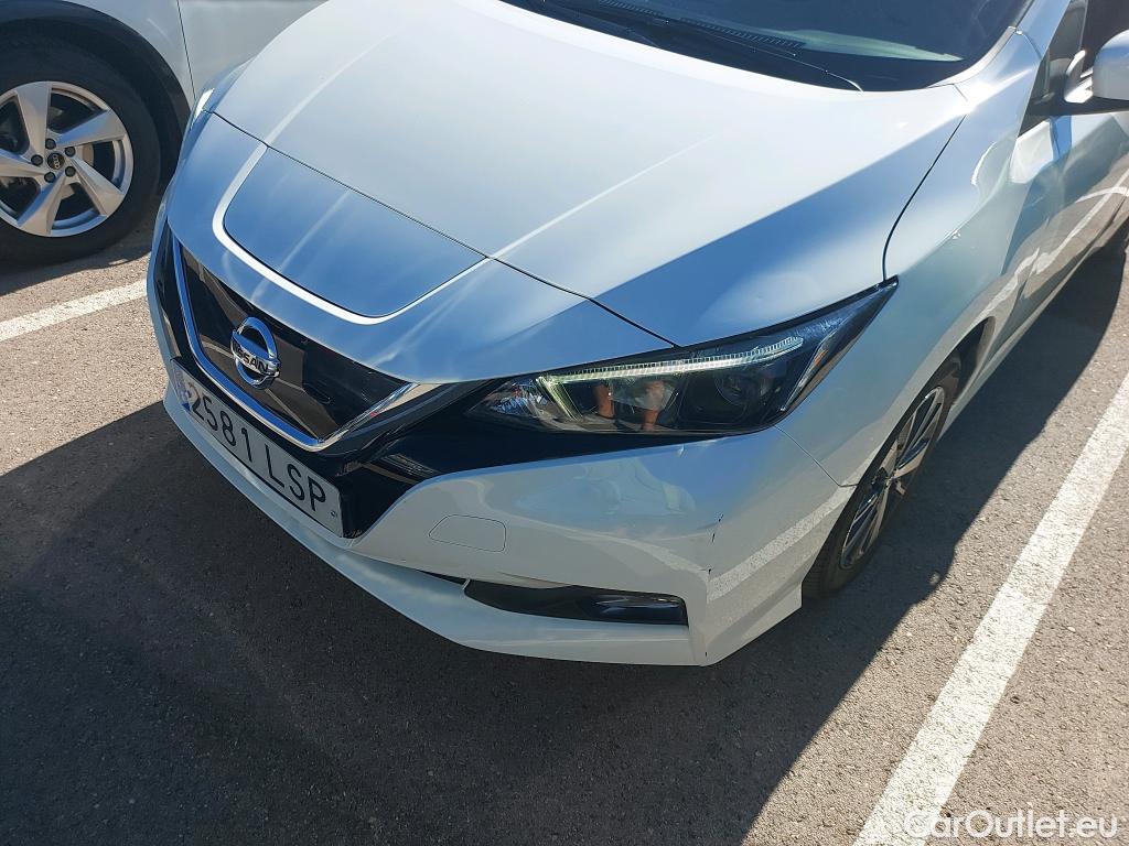  Nissan  Leaf NISSAN  / 2017 / 5P / berlina con portón 40kWh Acenta #19