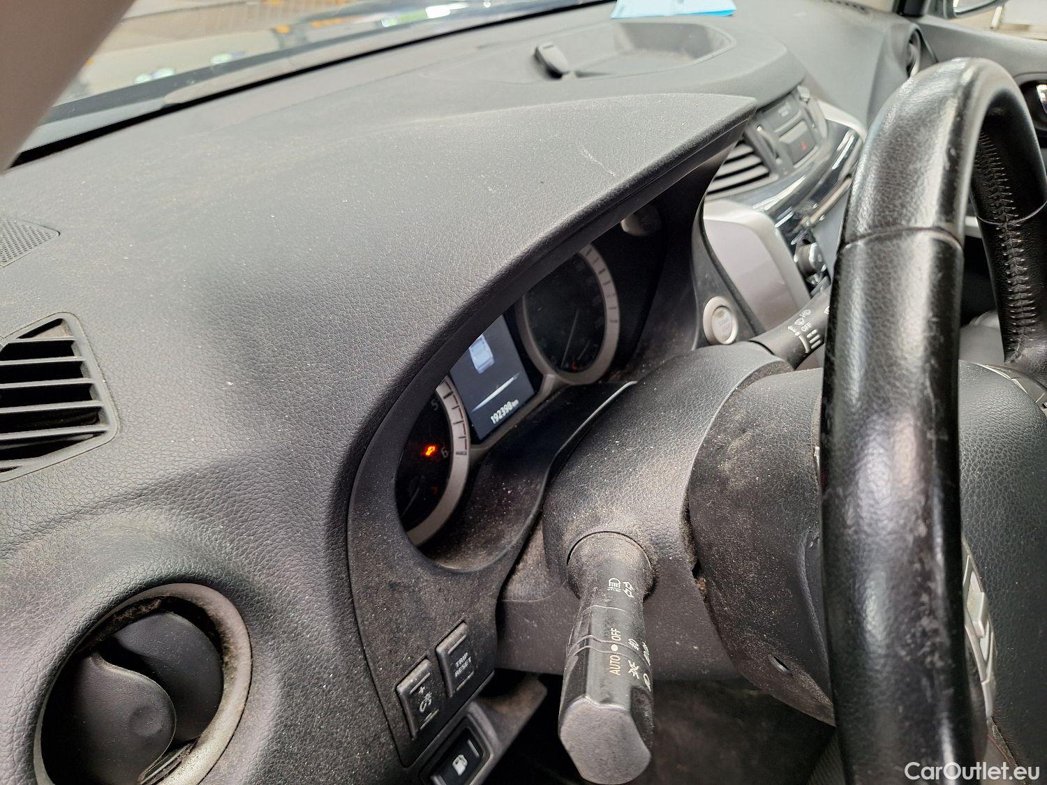  Nissan  NV300 Nissan, _Navara '16, Nissan NP300 Navara 2.3 dCi 190 DC 4WD Tekna 4d #64