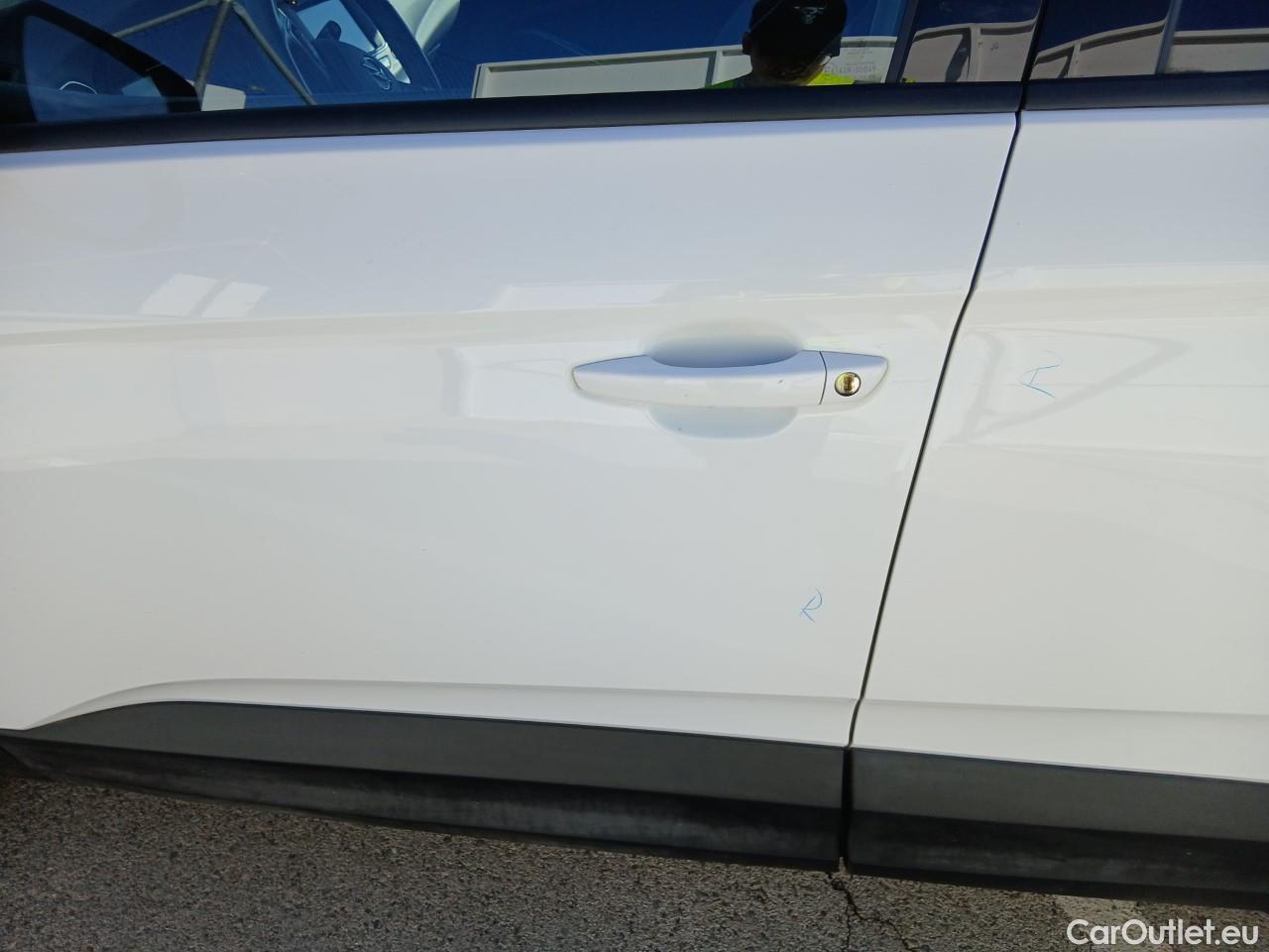  Opel   Grandland X Grandland X Design Line 1.2 Turbo 130CV MT6 E6dT #8