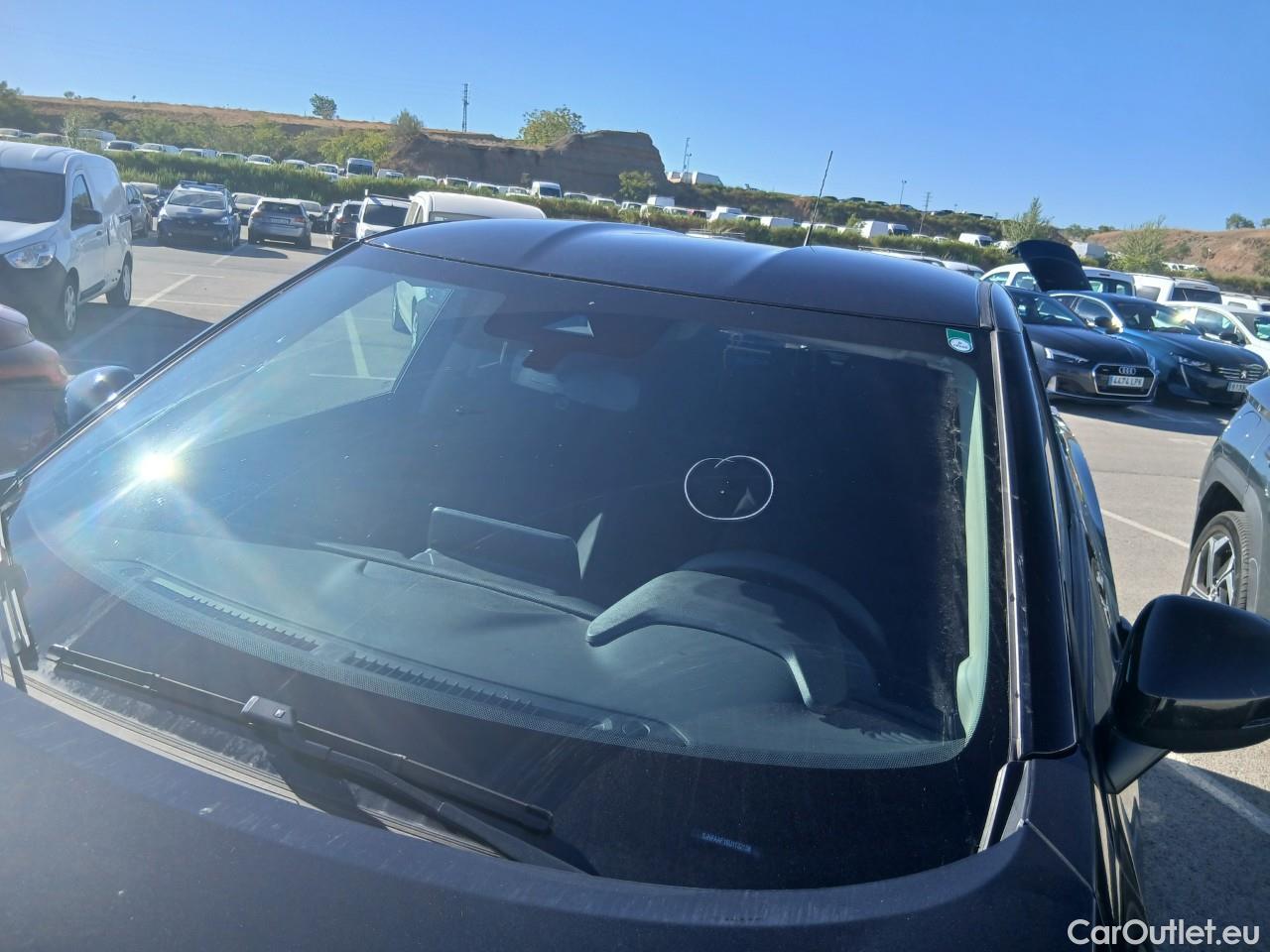  Nissan  Juke NISSAN  / 2019 / 5P / crossover DIG-T 84 kW (114 CV) 6M/T Acenta #15