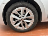  Skoda  Octavia Combi 2.0 TDI DSG Style Automatic Diesel  40 #10