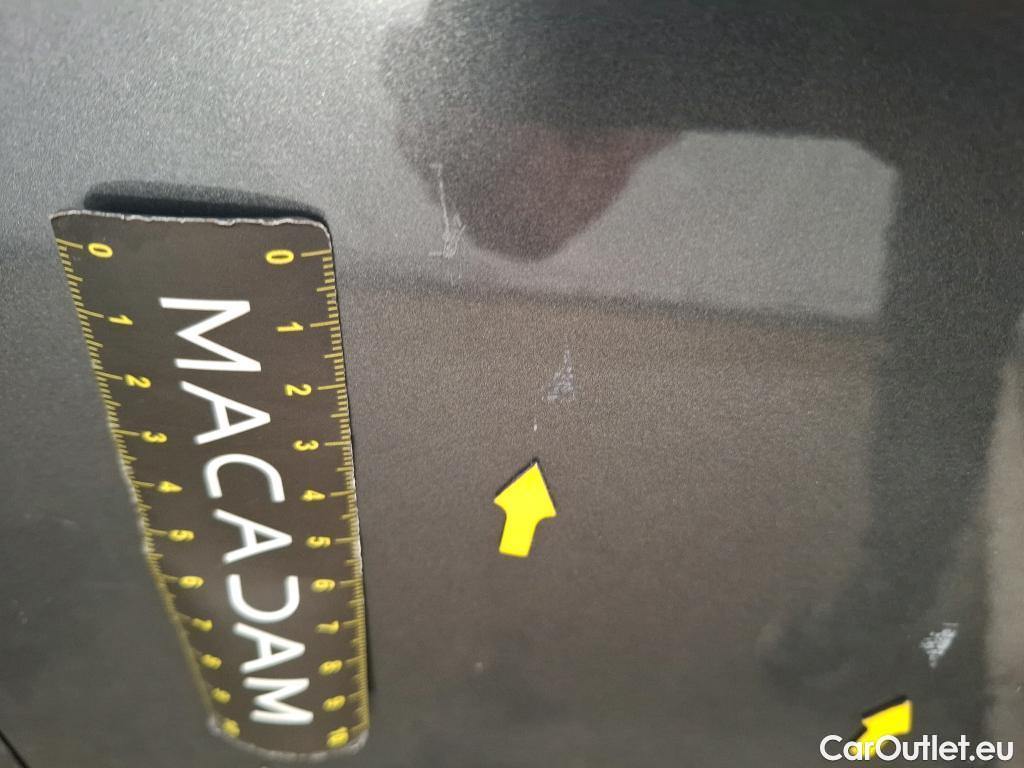  Citroen  C4 Cactus CITROEN  / 2017 / 5P / Berline PureTech 130 S&S EAT6 Shine #12