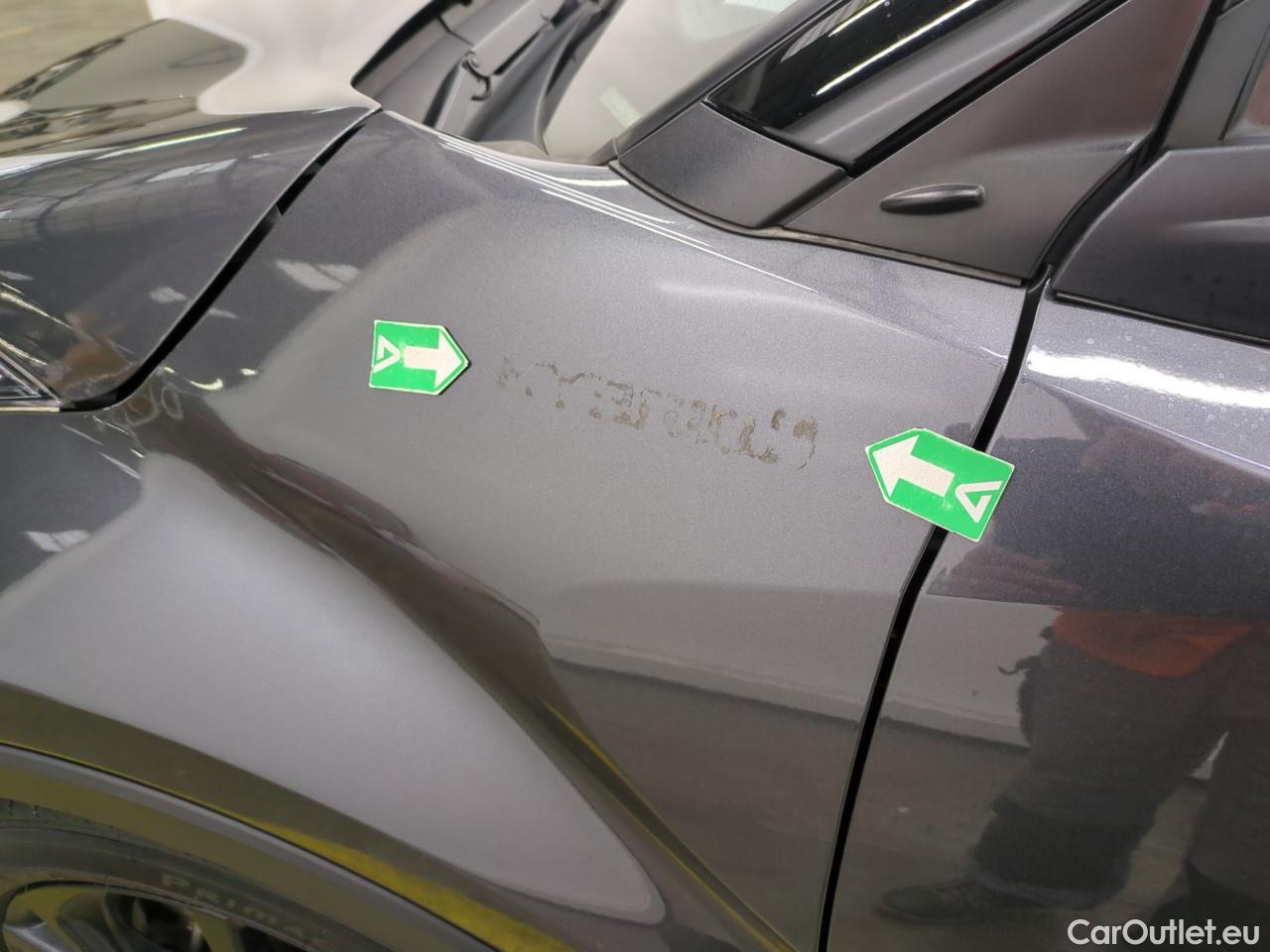  Toyota  C-HR TOYOTA  / 2016 / 5P / SUV 1.8 HYBRIDE 122 GRAPHIC #13