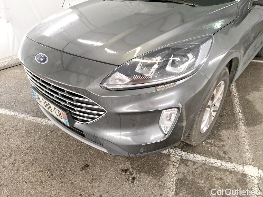 Ford  Kuga FORD  / 2019 / 5P / SUV 2.5 190 hybrid Flexifuel Pshift Titanium #15