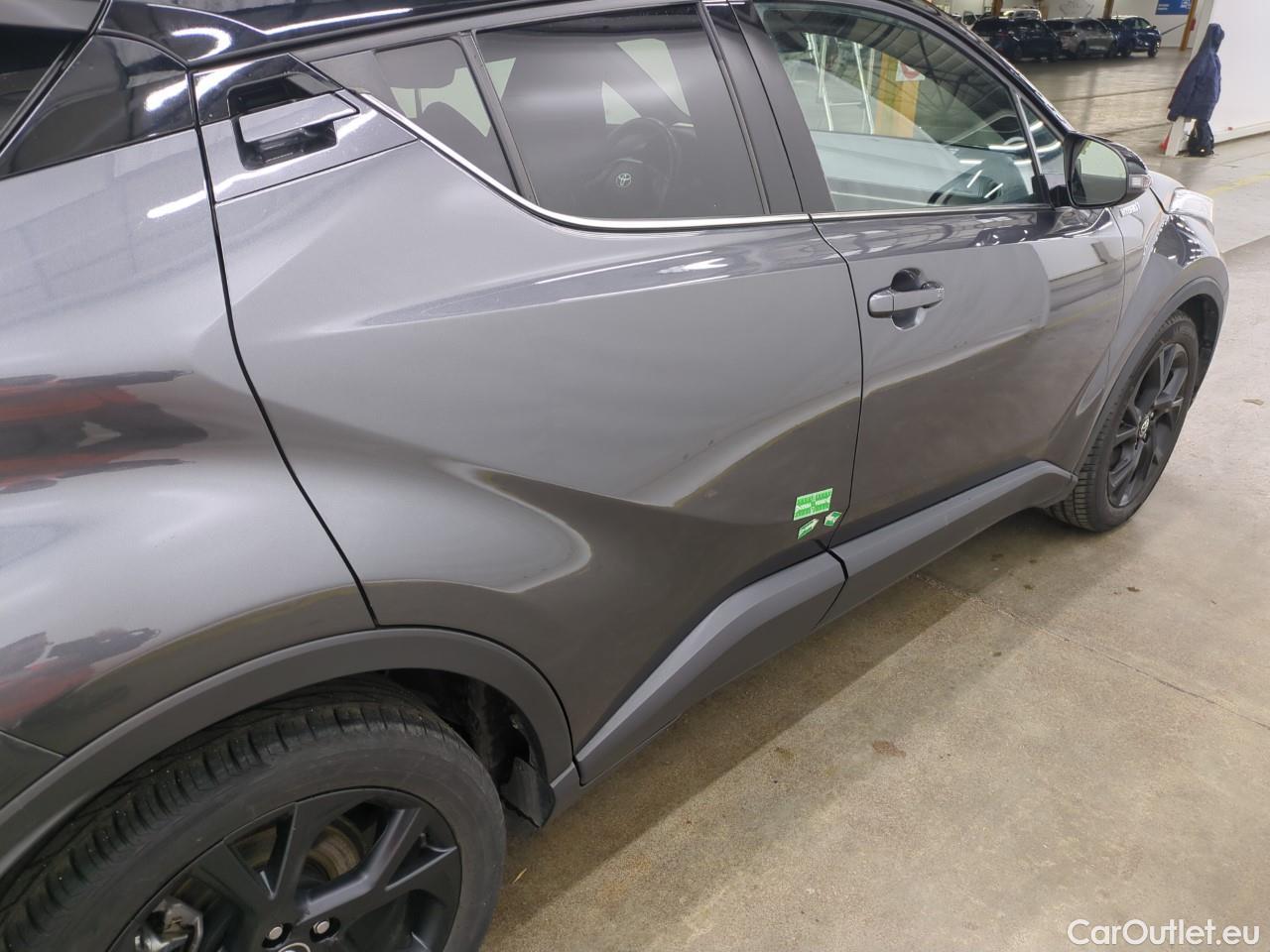  Toyota  C-HR TOYOTA  / 2016 / 5P / SUV 1.8 HYBRIDE 122 GRAPHIC #16