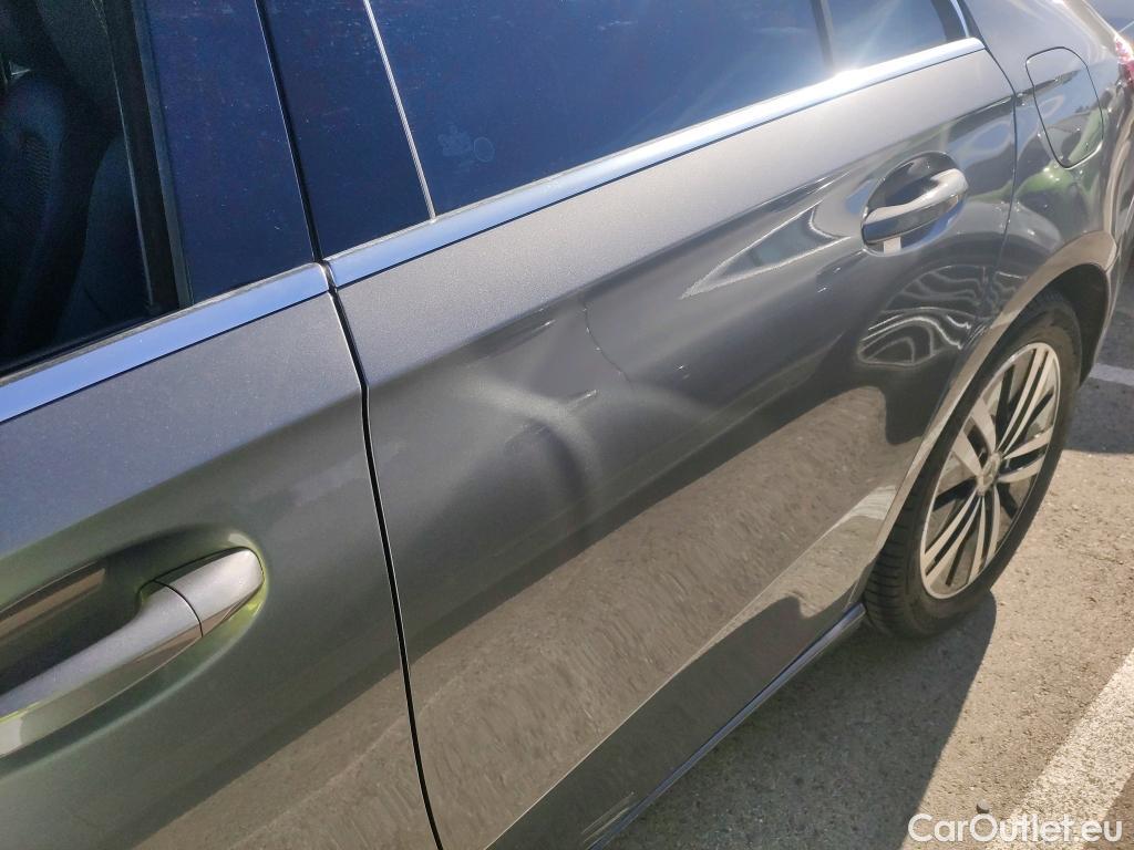  Mercedes  A-Klasse Clase A Sedán A 200 d (117.112) 150CV AT8 E6d #9