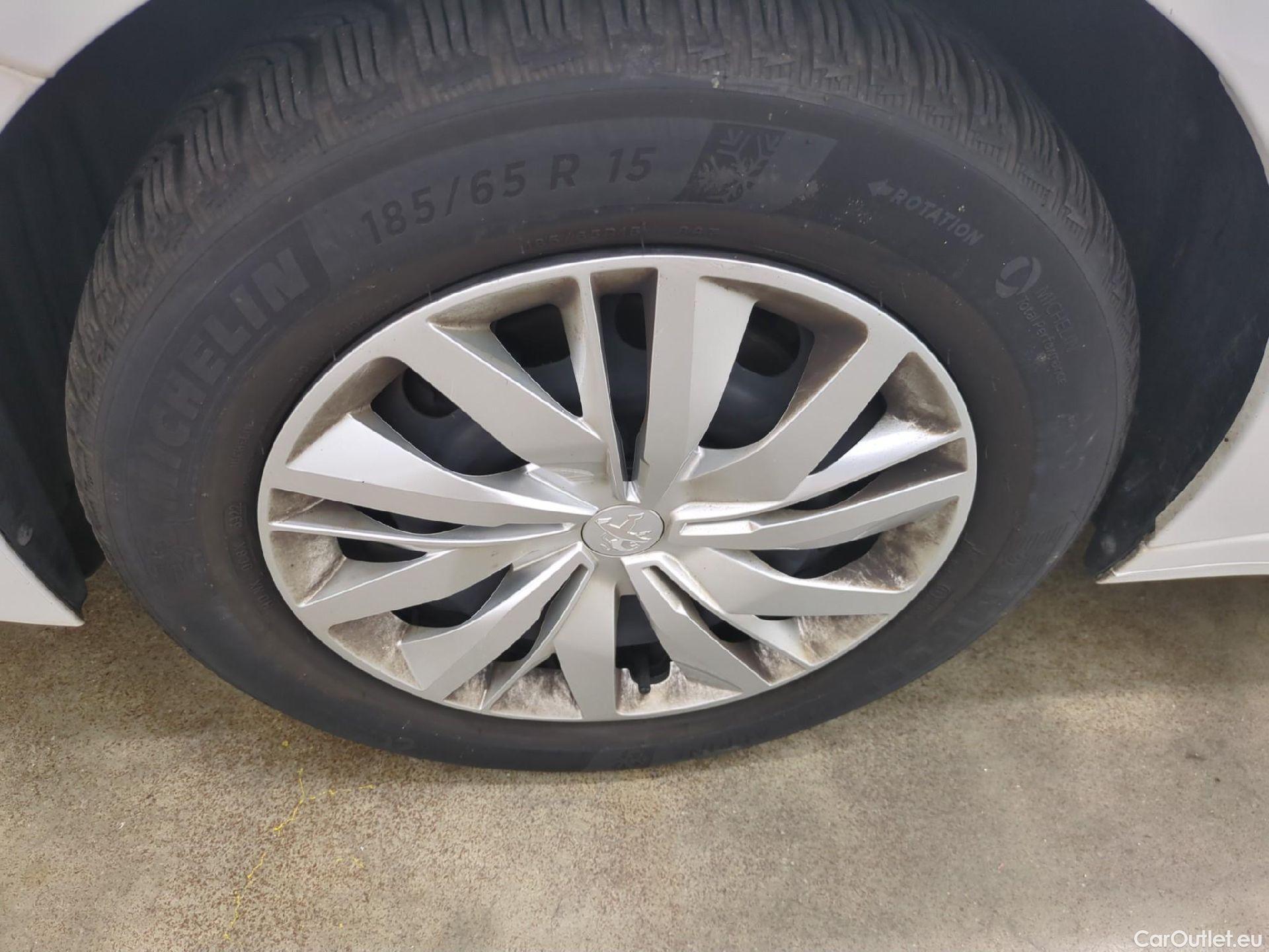  Peugeot  208  Premium 1.5 HDi 100CV BVM6 E6d #8