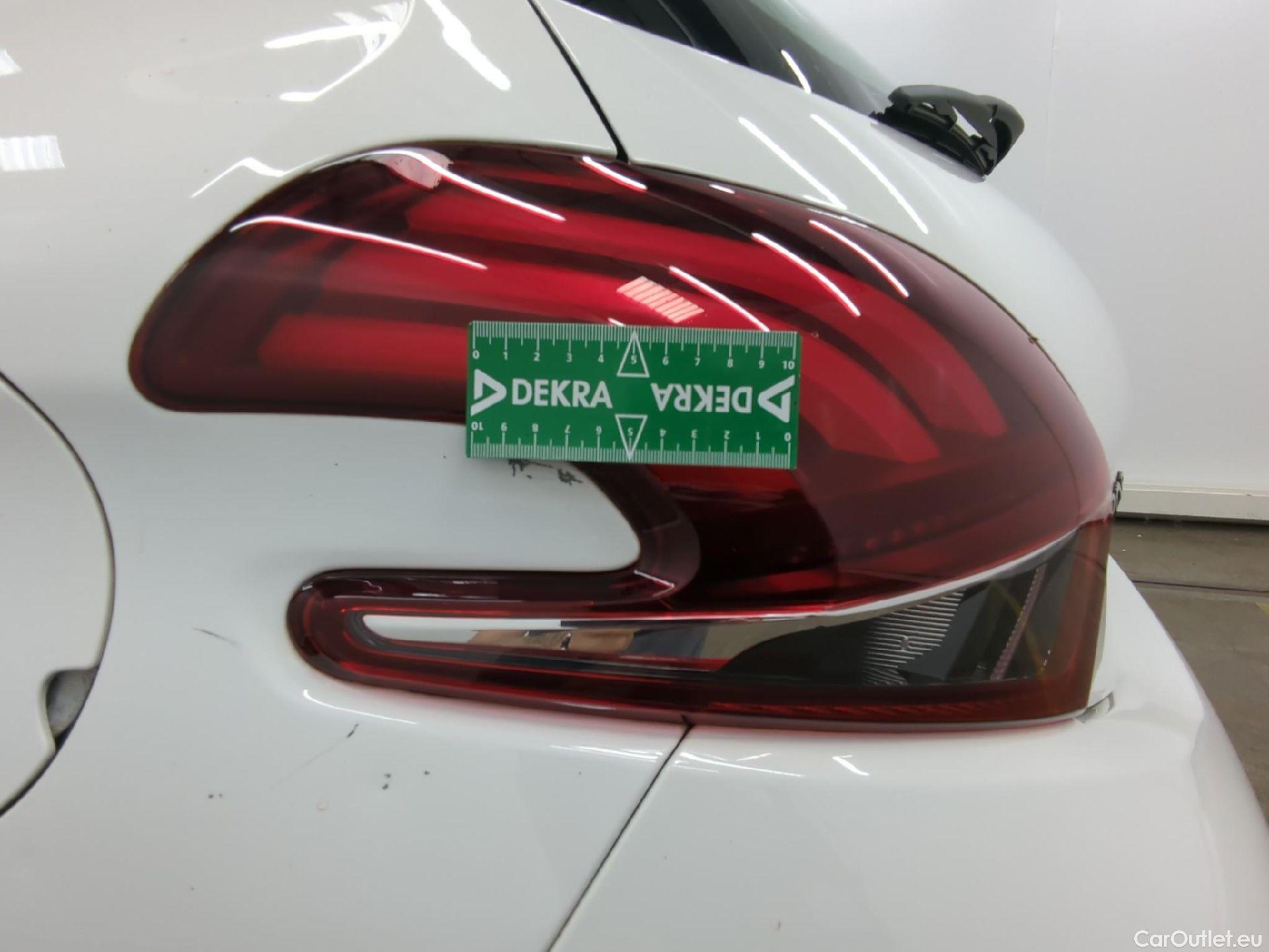  Peugeot  208  Affaire Premium Pack 1.2 80CV BVM5 E6dT #39