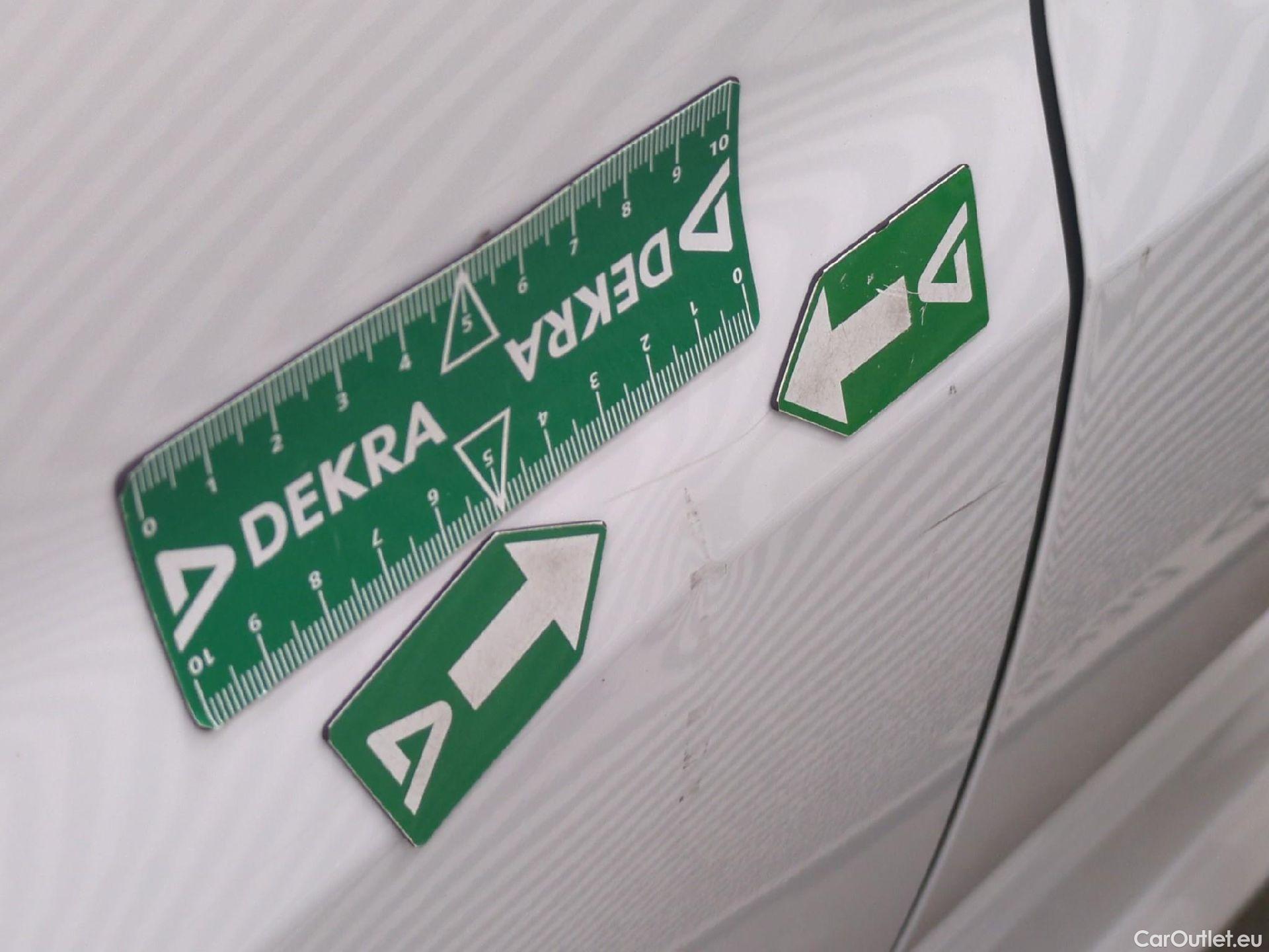  Peugeot  208  Premium 1.5 HDi 100CV BVM6 E6d #13