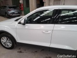  Volkswagen  T-ROC VOLKSWAGEN  / 2017 / 5P / SUV 2.0 TDI SCR BUSINESS BMT DSG #60
