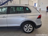  Volkswagen  Tiguan VOLKSWAGEN  / 2020 / 5P / SUV 2.0 TDI SCR 110KW ELEGANCE DSG #55