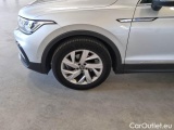  Volkswagen  Tiguan VOLKSWAGEN  / 2020 / 5P / SUV 2.0 TDI SCR 110KW ELEGANCE DSG #65