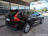  Volvo  XC60 VOLVO  / 2017 / 5P / SUV B4 D AWD AUTOMATICO MOMENTUM PRO MY21 #2