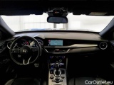  Alfa Romeo   STELVIO ALFA ROMEO / 2017 / 5P / SUV 2.2 TD 190 CV SPRINT AT8 Q4 #3