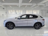  Alfa Romeo   STELVIO ALFA ROMEO / 2017 / 5P / SUV 2.2 TD 190 CV SPRINT AT8 Q4 #8