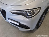  Alfa Romeo   STELVIO ALFA ROMEO / 2017 / 5P / SUV 2.2 TD 190 CV SPRINT AT8 Q4 #29