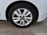 Nissan  Micra NISSAN  / 2016 / 5P / BERLINA IG¿T 100 ACENTA #17