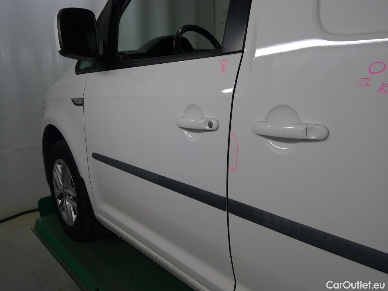  Volkswagen  Caddy  TDI 75 Maxi Aut #4