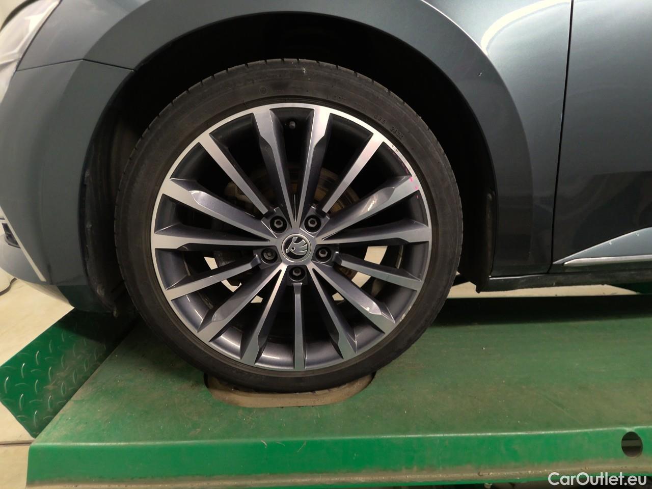  Skoda  Superb Sup.Co.TSI PHEV 218 L&K Aut #3