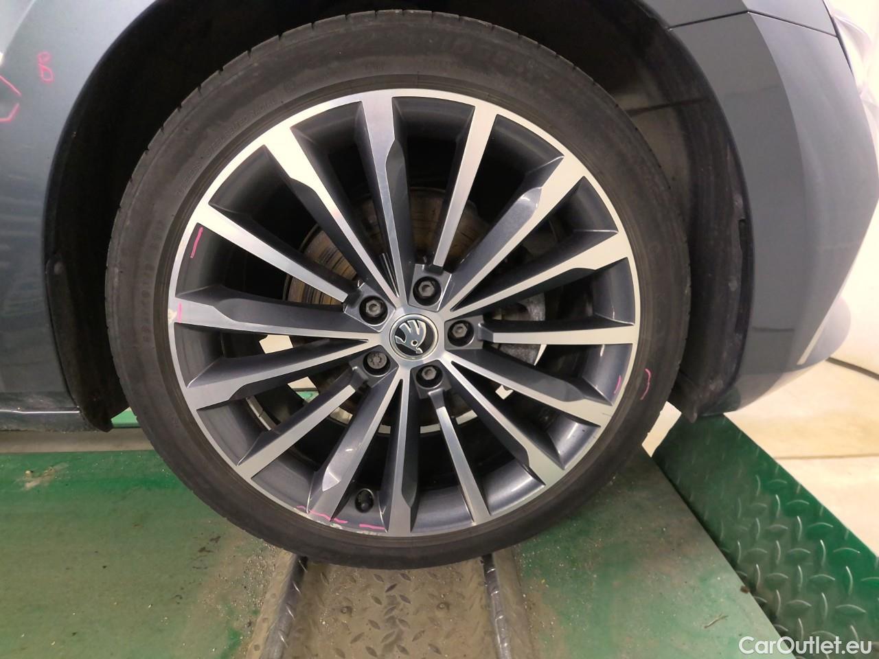  Skoda  Superb Sup.Co.TSI PHEV 218 L&K Aut #17