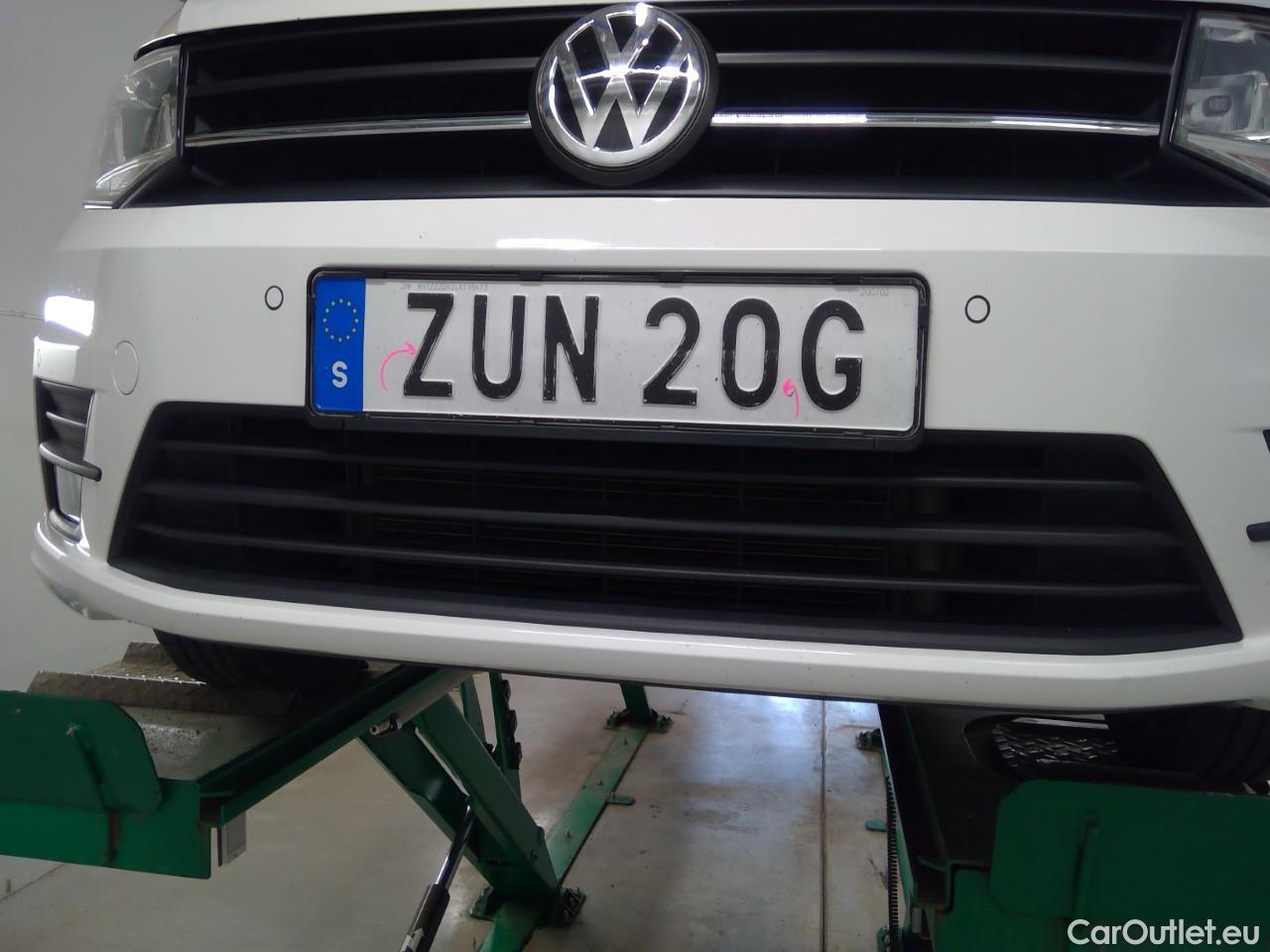  Volkswagen  Caddy  TDI 75 Maxi Aut #2