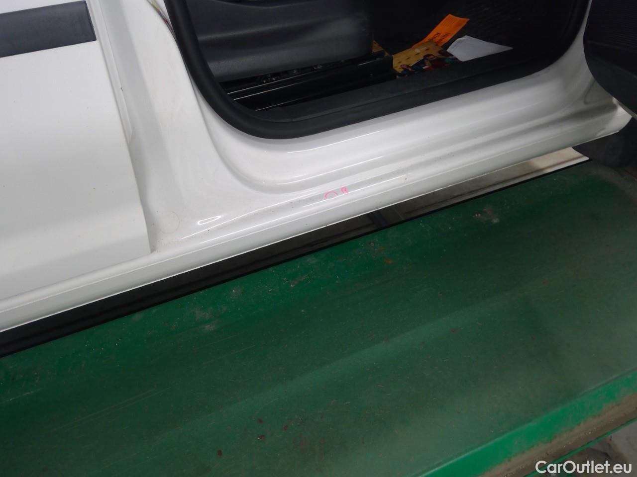 Volkswagen  Caddy  TDI 75 Maxi Aut #32