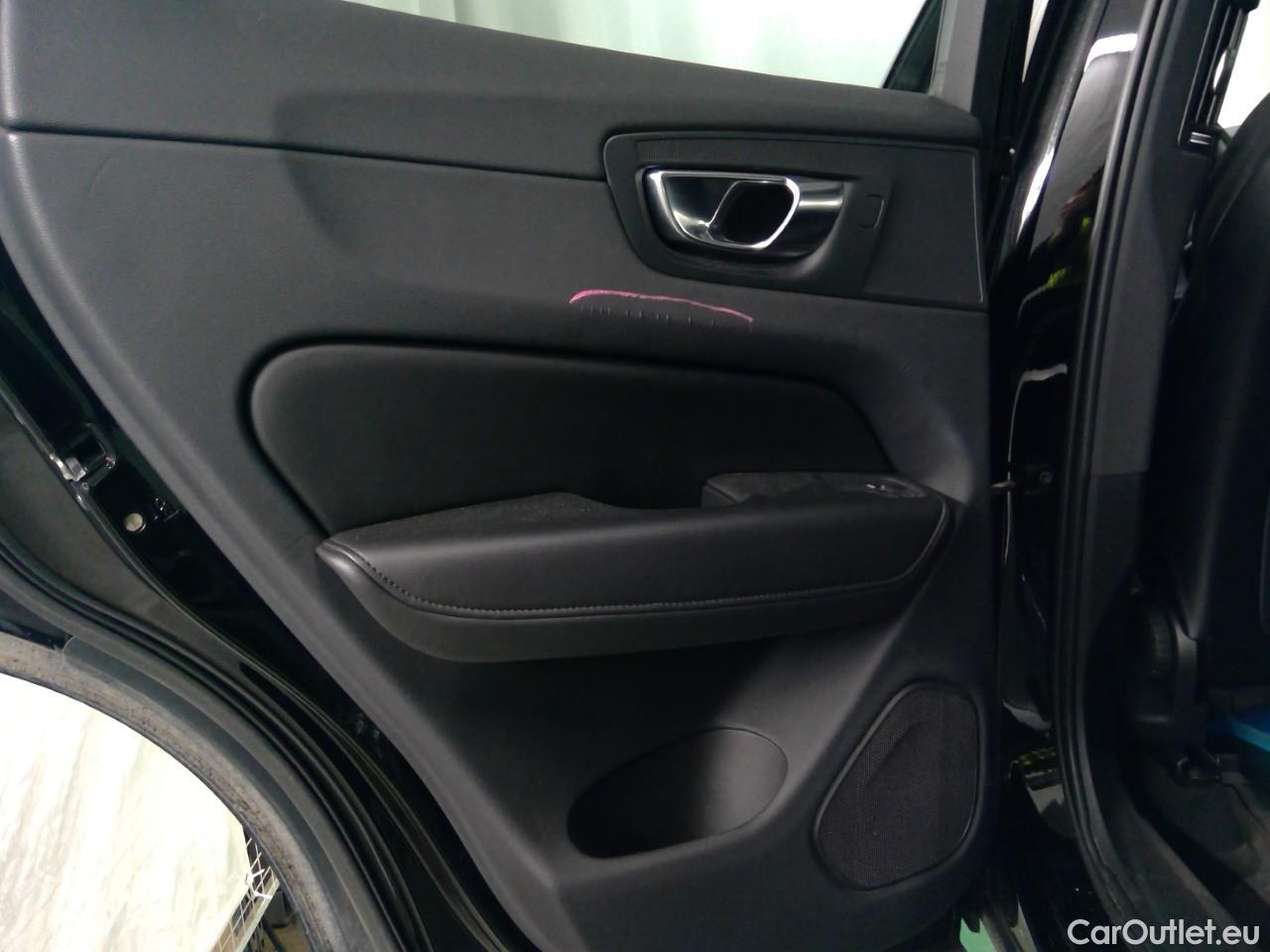  Volvo  XC60  T6 340 Ins. Expr. 4WD Aut #12