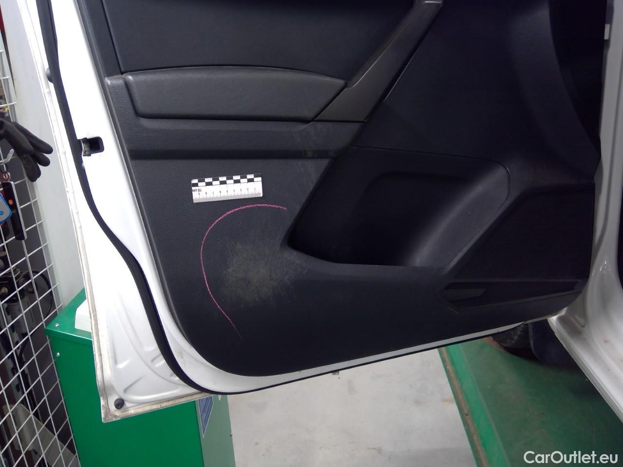  Volkswagen  Caddy  TDI 75 Maxi Aut #10