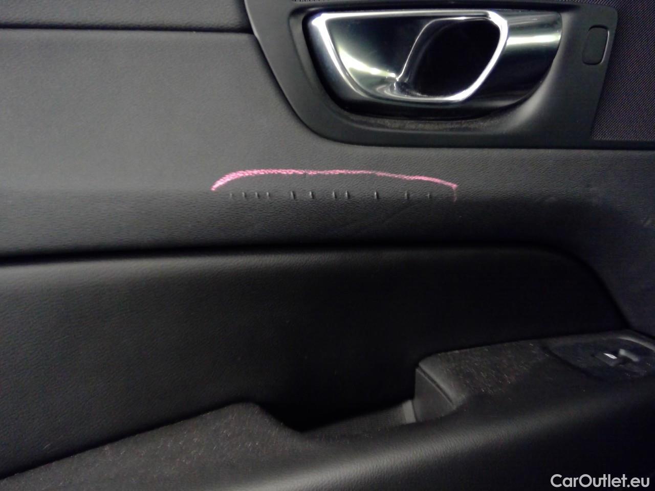  Volvo  XC60  T6 340 Ins. Expr. 4WD Aut #13