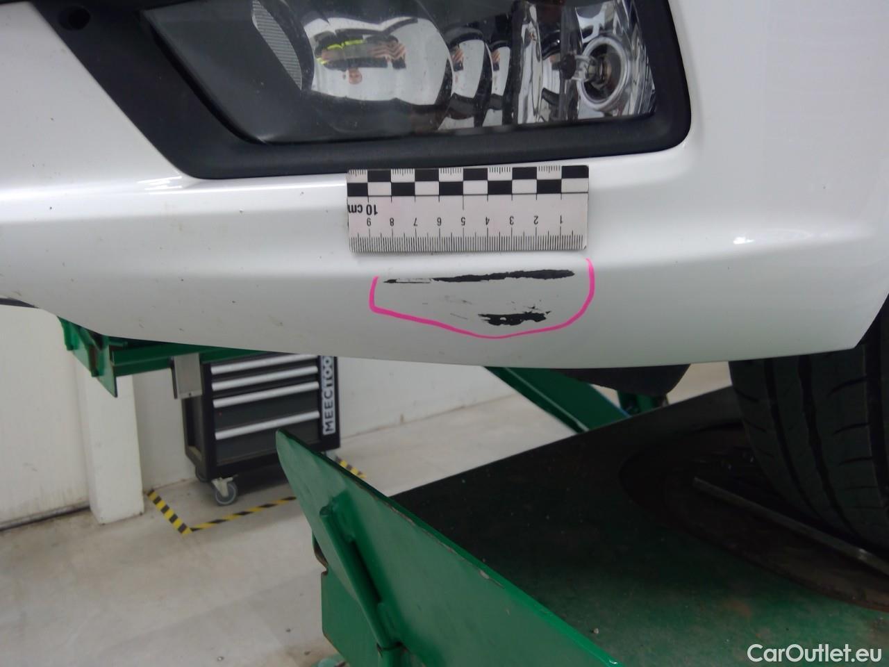 Volkswagen  Caddy  TDI 75 Maxi Aut #3
