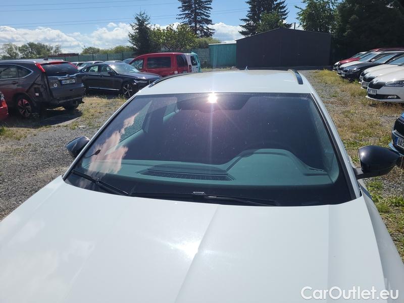  Skoda  Octavia  Combi (NX3)(2020) Oct.Combi 2.0TSI 180 RS AT #1