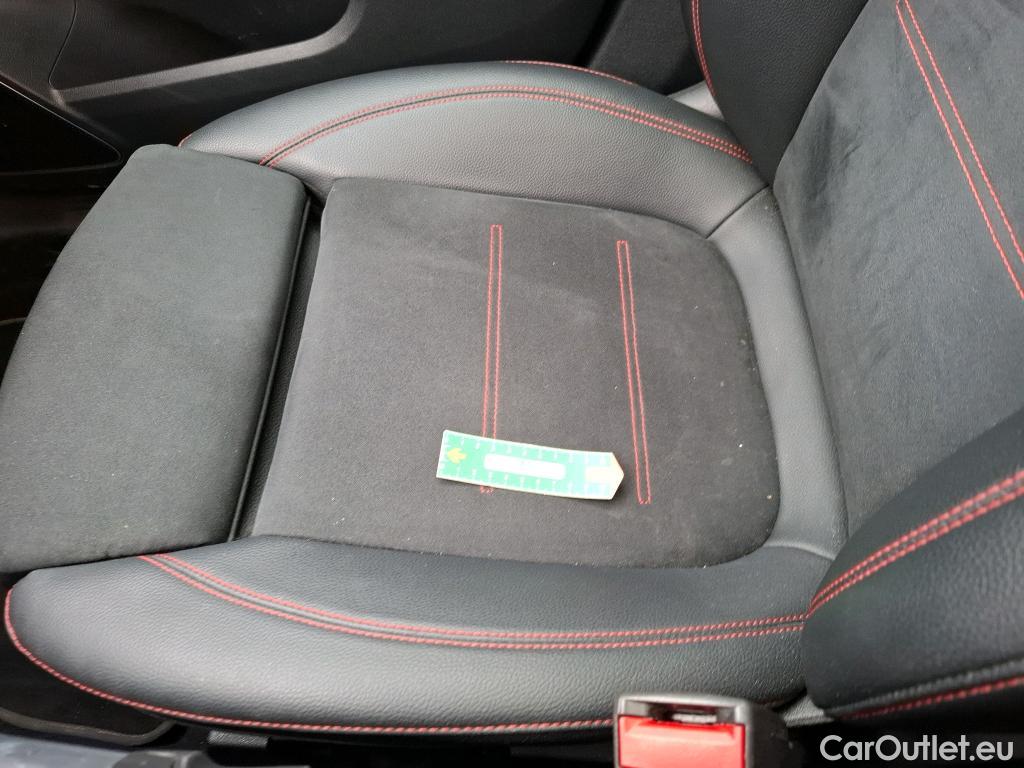  Mercedes  GLB MERCEDES-BENZ  / 2019 / 5P / SUV  200 d AMG Line #16