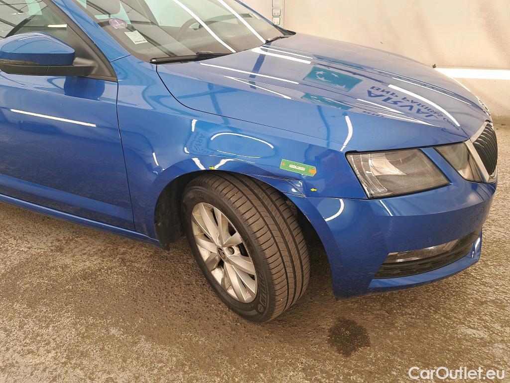  Skoda  Octavia  Combi Business 1.5 TSI 150CV BVA7 E6 #1