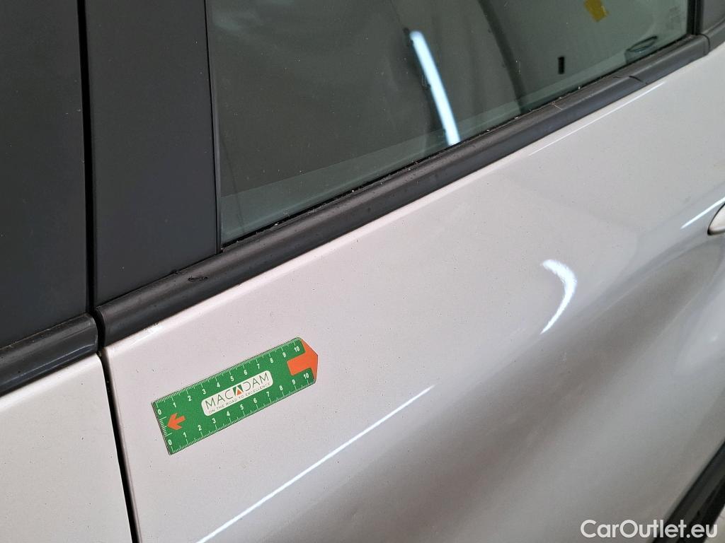  Renault  Captur RENAULT  5p Crossover Business dCi 90 #26