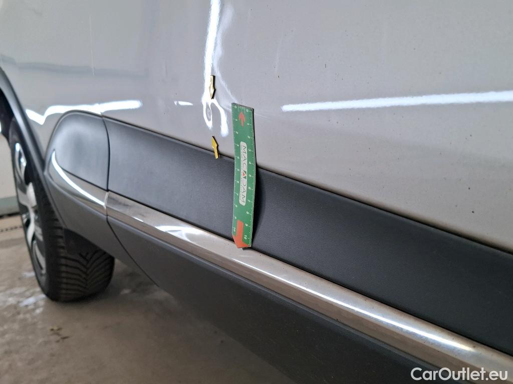  Renault  Captur RENAULT  5p Crossover Business dCi 90 #19