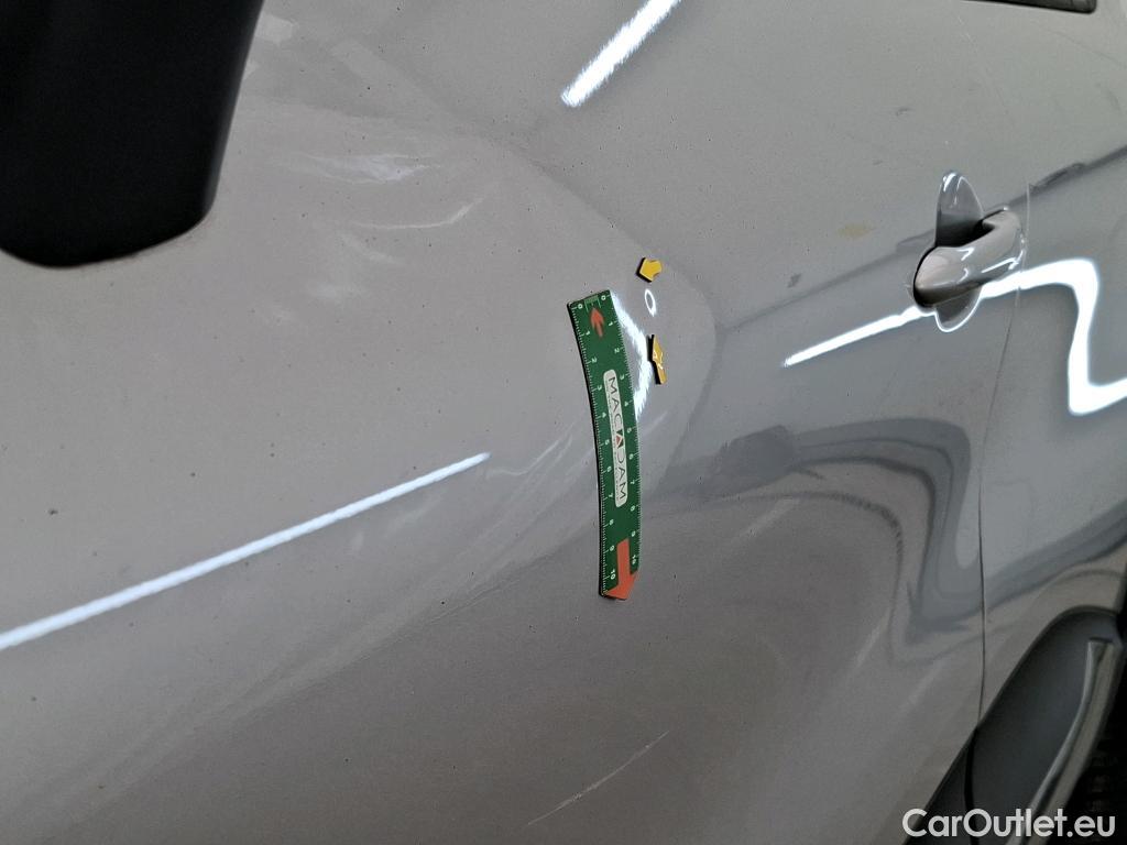  Renault  Captur RENAULT  5p Crossover Business dCi 90 #30