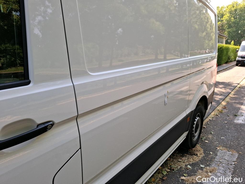  Volkswagen  Crafter  Fourgon Fourgon 35 mittlerer Radstand mit Hochdach FWD 2.0 140CV BVM6 #41