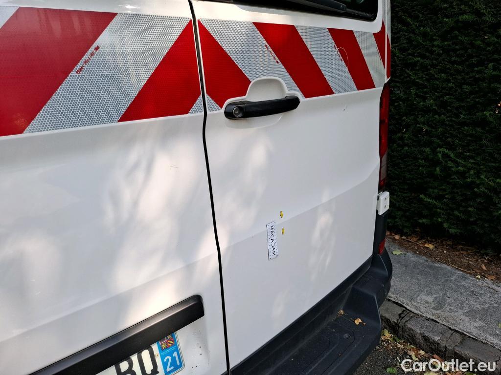  Volkswagen  Crafter  Fourgon Fourgon 35 mittlerer Radstand mit Hochdach FWD 2.0 140CV BVM6 #37
