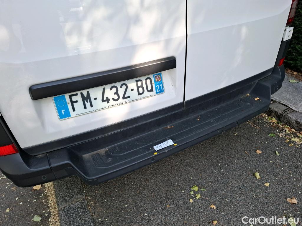  Volkswagen  Crafter  Fourgon Fourgon 35 mittlerer Radstand mit Hochdach FWD 2.0 140CV BVM6 #35
