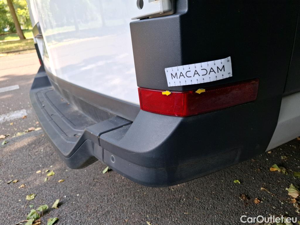  Volkswagen  Crafter  Fourgon Fourgon 35 mittlerer Radstand mit Hochdach FWD 2.0 140CV BVM6 #17